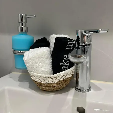 Amalize Luxury Каристос